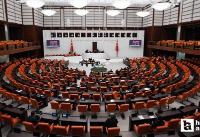 TBMM'de en düşük emekli maaşı kararı! Emeklilere fark ödemeleri ne zaman yapılacak?