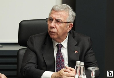 Mansur Yavaş, Ekrem İmamoğlu için Çağlayan adliyesine gitti!