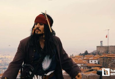 Başkentli Jack Sparrow Ankara sokaklarının neşesi oldu