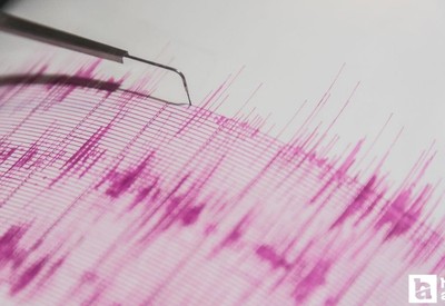 Ege Denizi'nde 4,4 şiddetinde yeni deprem!