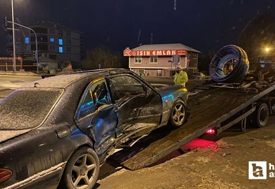 Ankara Çubuk'ta trafik kazasında 3 kişi yaralandı