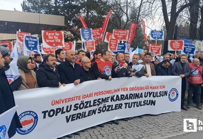 Eğitim-Bir-Sen, Ankara Üniversitesi önünde protesto eylemi yaptı