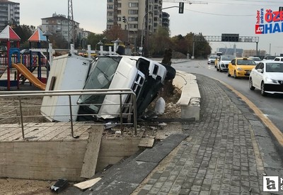 Çankaya Doğukent Bulvarında büyük tehlike: Yayalar ölüm riski taşıyor!