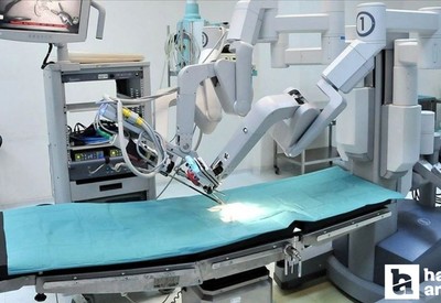 Kadın hasta, Ankara'da robotik cerrahi ile sağlığına yeniden kavuştu