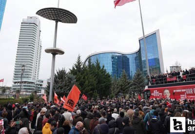 CHP milletvekilleri TBMM'den parti genel merkezine yürüdüler!