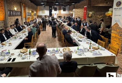 Birlik Vakfı Polatlı Şubesi, öğrencilere iftar verdi