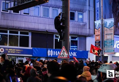 Ankara'da izinsiz gösteri yapan gruba müdahale: 44 kişi gözaltında!
