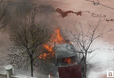 Pursaklar'da park halindeki araç alev alev yandı