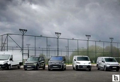 Toyota yeni ve son model hafif ticari araçlarını satışa sundu