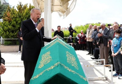 Cumhurbaşkanı Erdoğan, Arapça öğretmeni Ahmet Kahraman'ın cenazesine katıldı