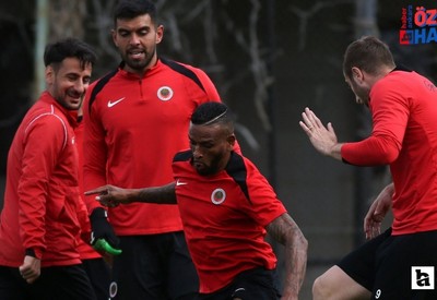 Gençlerbirliği'ne kiralık akını: 10 futbolcu gelecek