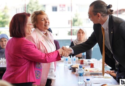 Etimesgut Belediyesi'nden 70 yaş üstü anneler için kahvaltı etkinliği