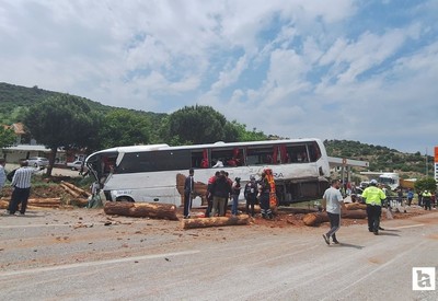 Çanakkale'de facia gibi zincirleme kaza: 6 kişi hayatını kaybetti