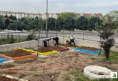 Etimesgut Belediyesi öğrencilere doğa sevgisini okullarında aşılıyor
