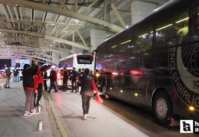 Gençlerbirliği'ne Esenboğa Havalimanı'nda coşkulu karşılama