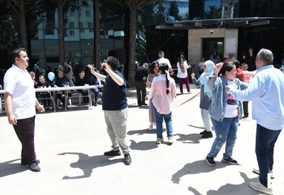 Pursaklar Belediyesi Engelsiz Yaşam Merkezinde eğlence düzenledi