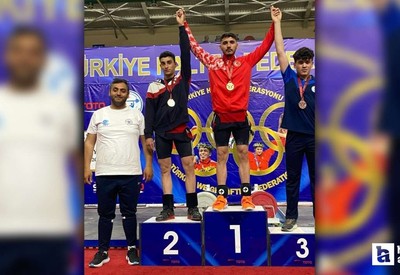 Kahramankazan Belediye Spor'un sporcusu halterde Türkiye şampiyonu oldu