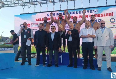 Altın kemer Ankara ASKİ Spor'dan Feyzullah Aktürk’ün oldu