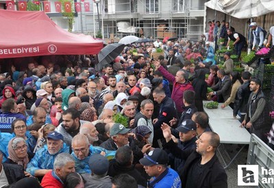 Keçiören Belediyesi 61 bin fideyi vatandaşlara ücretsiz olarak dağıttı