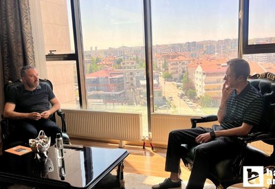 Pursaklar Belediye Başkanı Çetin vatandaşlarla belediye binasında bayramlaştı