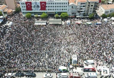 Ferdi Başkan, binlerce Manisalı tarafından gözyaşlarıyla uğurlandı