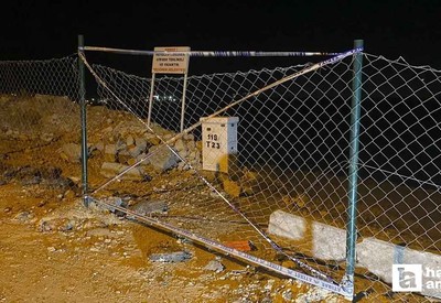 Keçiören'de heyelan bölgesindeki çukura düşen çocuk yaralandı