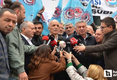TÜRK-İŞ Ankara'da Hazine ve Maliye Bakanlığı önünde miting yaptı