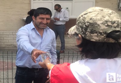 Pursaklar Belediyesinden YKS'ye giren öğrencileri bekleyen ailelere ikram