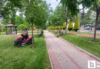 Etimesgut Belediyesi'nden parklarda bakım ve temizlik çalışmaları