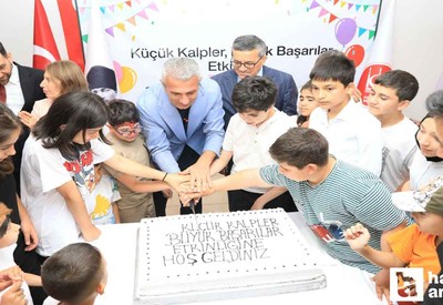 Keçiören Belediyesi'nden engelli çocuklara özel karne hediyesi