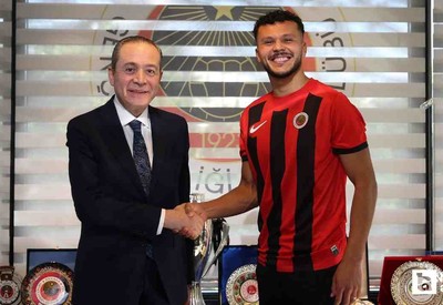 Gençlerbirliği Brezilyalı savunmacı Thalisson'u transfer etti