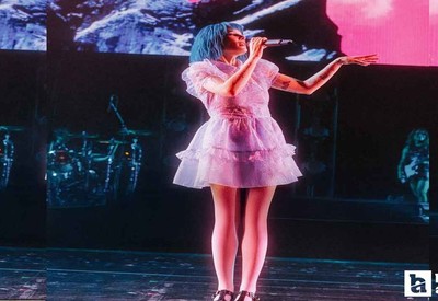 Dünyaca ünlü pop yıldızı Halsey'den Türkiye konseri!