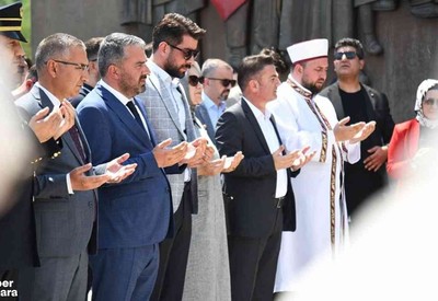 Pursaklar Belediye Başkanı Çetin, 15 Temmuz anma programına katıldı
