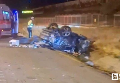 Etimesgut'ta 2 otomobil çarpıştı! Kazada 2 kişi hayatını kaybetti!
