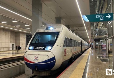 Ankara ve İstanbul YHT seferleri orman yangını nedeniyle bekletiliyor