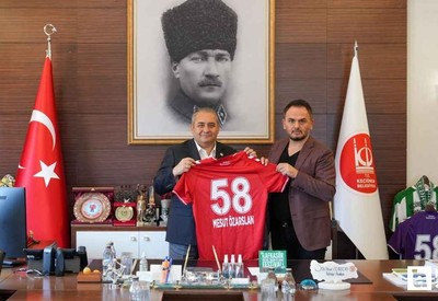 Emre Gökdemir İnşaat Ankara Keçiörengücü’nden Mesut Özarslan’a ziyaret