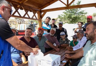 Etimesgut Belediyesi Veteriner İşleri Müdürlüğü ekipleri çiftçileri bilgilendirdi
