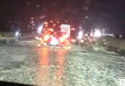 Polatlı'da etkili olan sağanak yağış sürücülere zor anlar yaşattı!