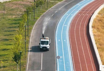Sincan Belediyesi sinek ve haşerelere karşı havadan ve karadan ilaçlama yapıyor