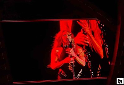 Jennifer Lopez, İstanbul'da sahne şovu ile büyüledi!