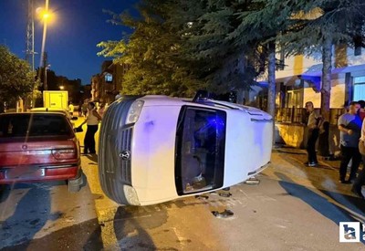 Polatlı'da trafik kazasında araç yan yattı, 1 kişi yaralandı!