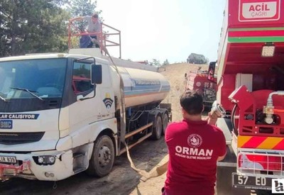 Pursaklar Belediyesi ekipleri Karabük'te yangın söndürme çalışmalarına destek veriyor