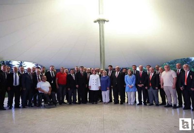 Bakan Göktaş Ankara'da Harp Malulü Gaziler, Şehit Dul ve Yetimleri Dernek başkanları ile buluştu