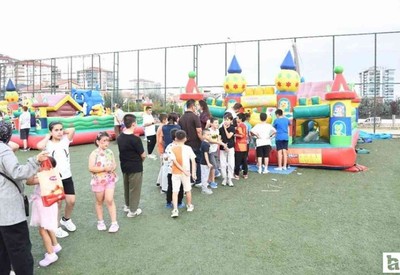 Pursaklar Belediyesi'nin Çocuk Şenliği'nde çocuklar doyasıya eğlendi