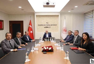 Hükümet memur ve emekliye yeni zam teklifini açıkladı: İlk teklife ek olarak bin TL artış