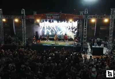 Sincan Park'ta, Cevdet Arslan konseri izleyenleri coşturdu