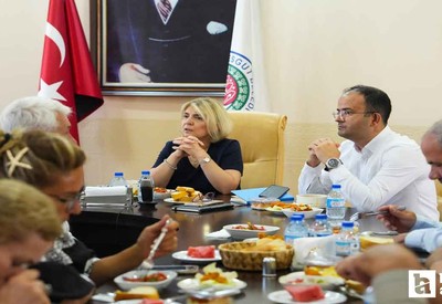 Başkan Yardımcısı Keyvan, Etimesgutlu muhtarlarla bir araya geldi