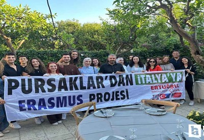 Pursaklar Belediye Başkanı Çetin eğitim için İtalya'ya giden gençleri ziyaret etti