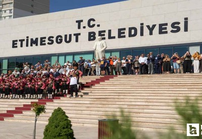 Etimesgut Belediyesi'nin 30 Ağustos Zafer Bayramı coşkusu göklerde başladı