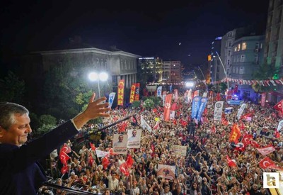 Özgür Özel: CHP iktidarında en kısa sürede AB üyesi olacağız